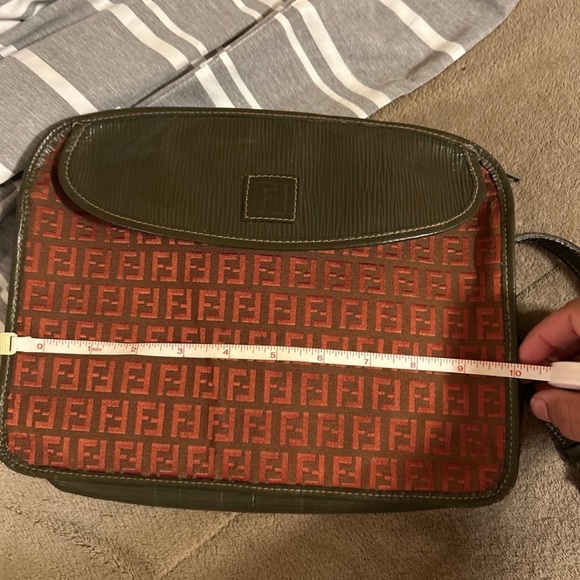 Fendi crossbody RARE - Picture 2 of 8